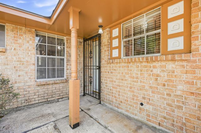1507 Willow Rock Road, Houston, TX 77088