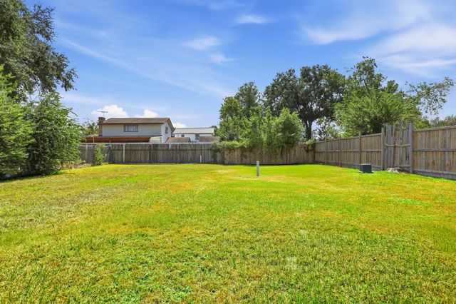 1507 Willow Rock Road, Houston, TX 77088