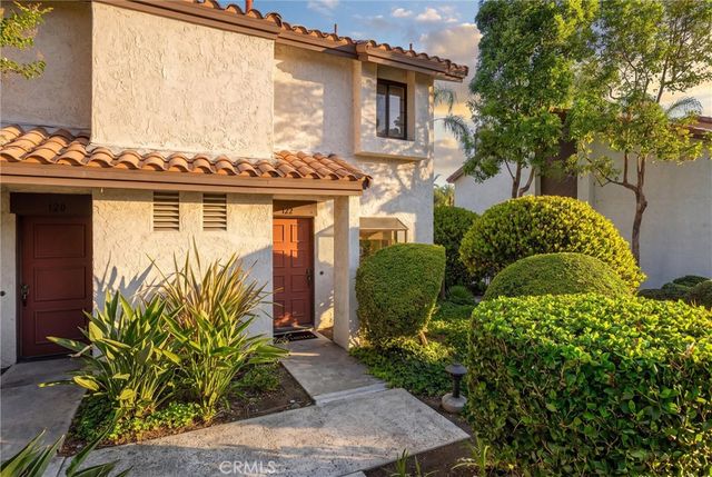 122 Kauai, Placentia, CA 92870