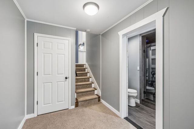 220 Lakewood Dr, Tullahoma, TN 37388