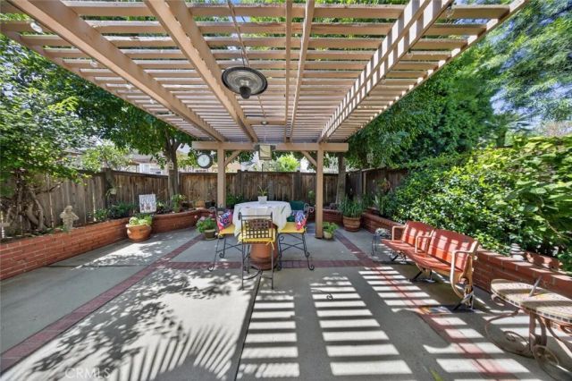 2902 Butter Creek, Pasadena, CA 91107