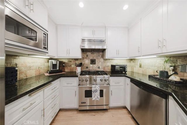 2902 Butter Creek, Pasadena, CA 91107