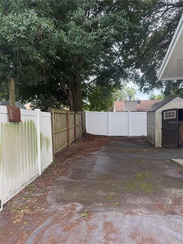 5118 LETITIA COURT, Tampa, FL 33624