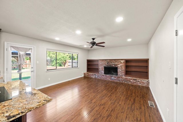 1315 Starlite Ln, Yuba City, CA 95991