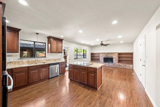 1315 Starlite Ln, Yuba City, CA 95991