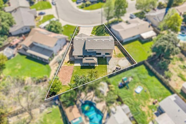 1315 Starlite Ln, Yuba City, CA 95991