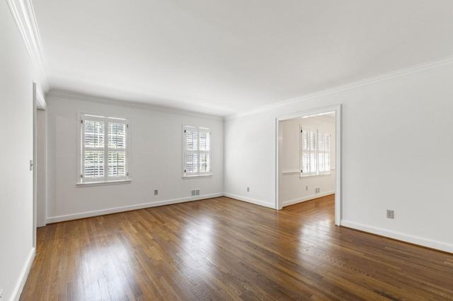 6770 River Springs Lane, Atlanta, GA 30328