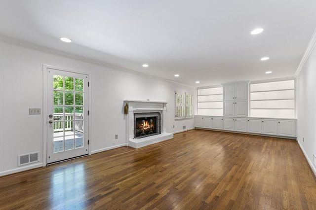 6770 River Springs Lane, Atlanta, GA 30328