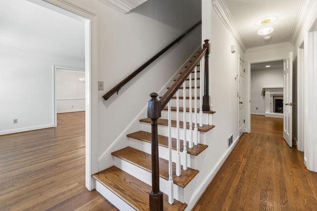 6770 River Springs Lane, Atlanta, GA 30328