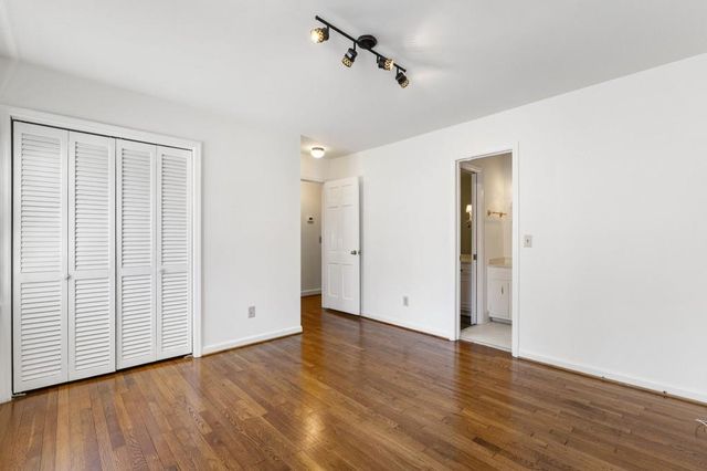6770 River Springs Lane, Atlanta, GA 30328