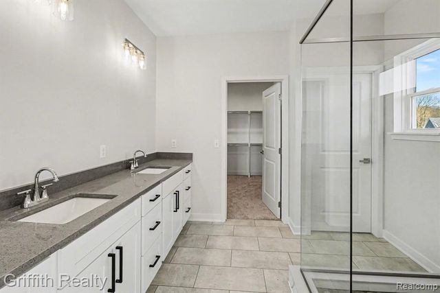 2878 Clivedon Road, Howell, MI 48843