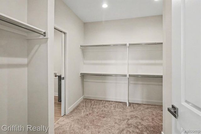 2878 Clivedon Road, Howell, MI 48843