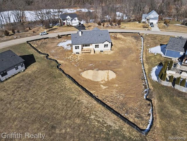 2878 Clivedon Road, Howell, MI 48843