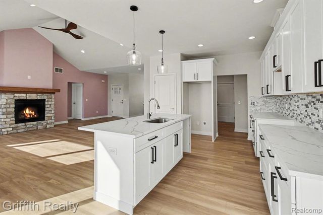 2878 Clivedon Road, Howell, MI 48843