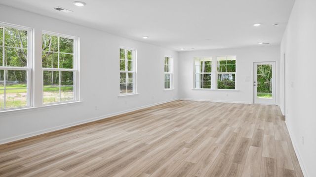 438 Cadbury Loop, Summerville, SC 29486