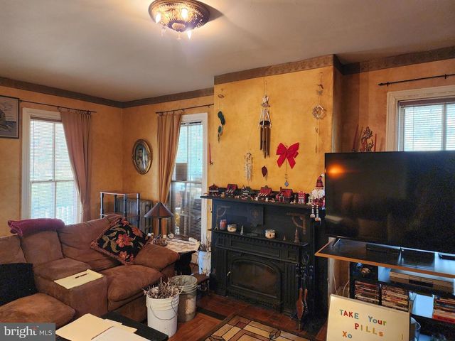 2307 COOPER RD, Atco, NJ 08004