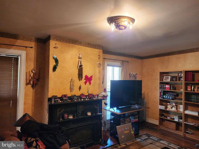 2307 COOPER RD, Atco, NJ 08004