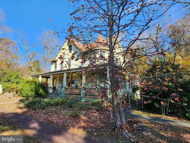 2307 COOPER RD, Atco, NJ 08004