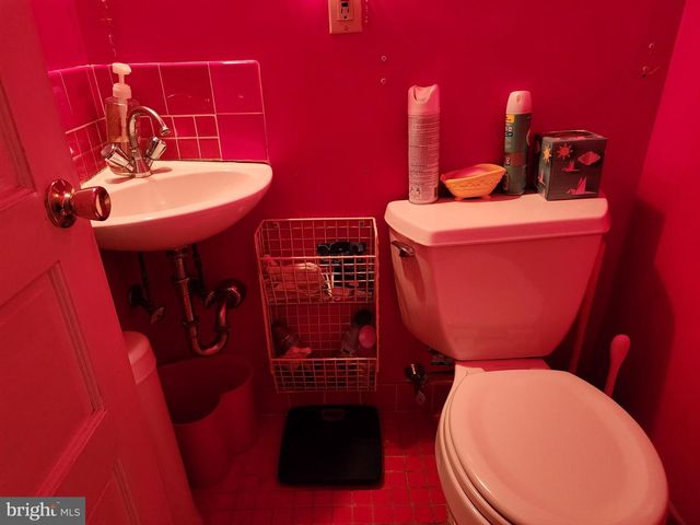 2307 COOPER RD, Atco, NJ 08004