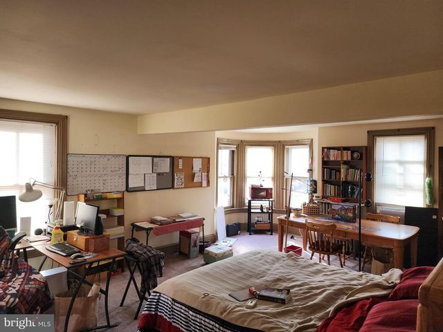 2307 COOPER RD, Atco, NJ 08004