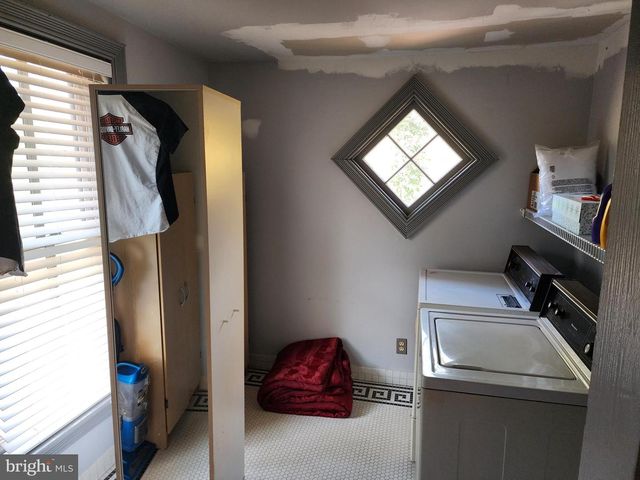 2307 COOPER RD, Atco, NJ 08004