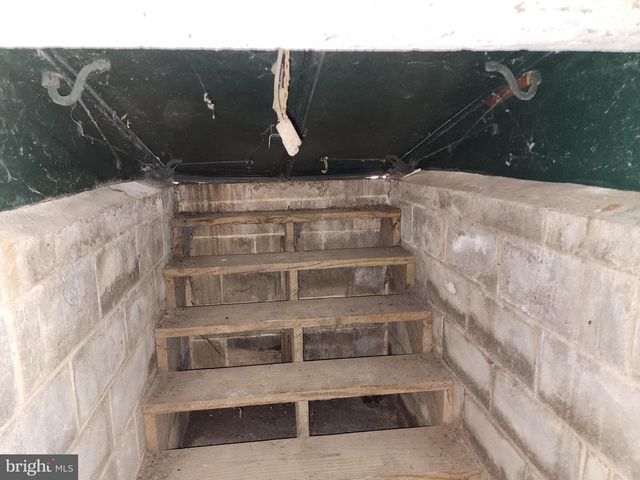 2307 COOPER RD, Atco, NJ 08004