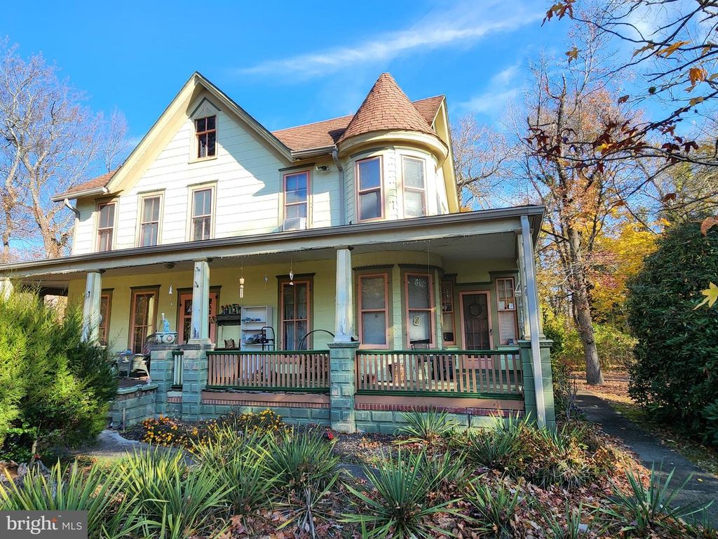 2307 COOPER RD, Atco, NJ 08004