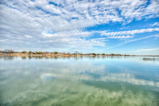 1814 Cove Road, San Angelo, TX 76904