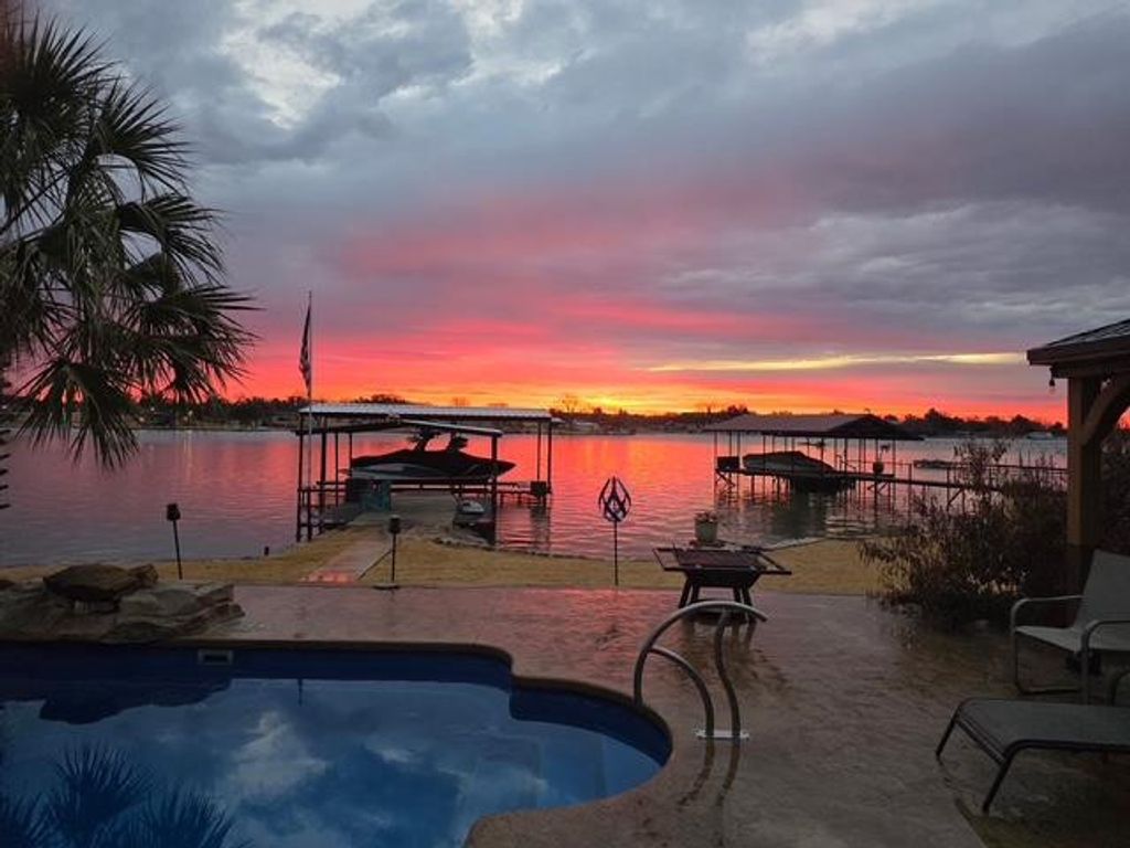 1814 Cove Road, San Angelo, TX 76904