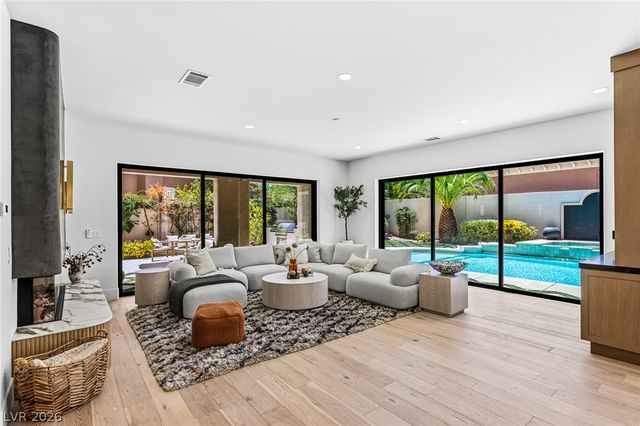 10205 Orkiney Drive, Las Vegas, NV 89144