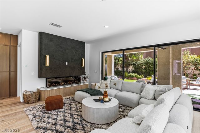10205 Orkiney Drive, Las Vegas, NV 89144