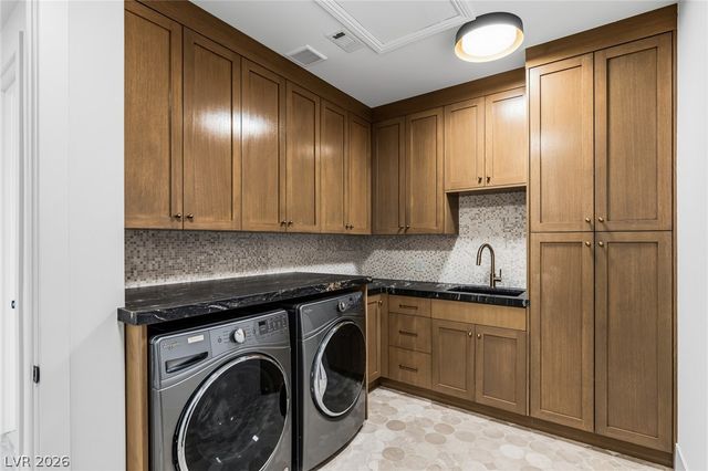 10205 Orkiney Drive, Las Vegas, NV 89144