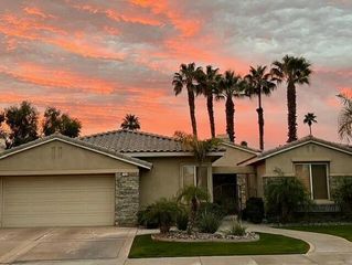 77573 Ashberry Court, Palm Desert, CA 92211