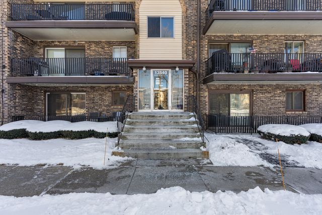 13540 Lawler Avenue 76, Crestwood, IL 60418