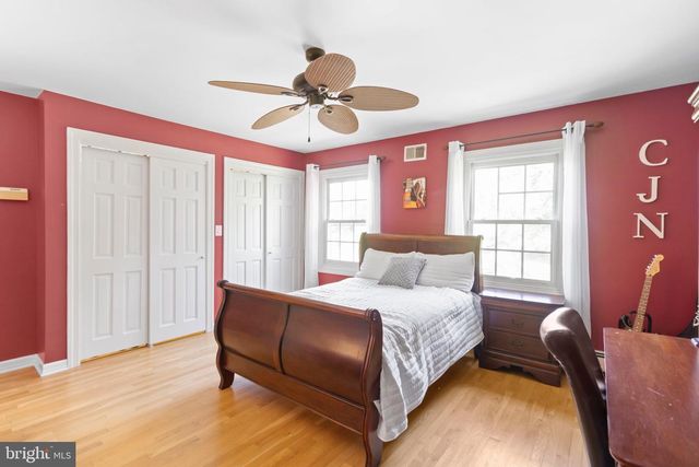 11 BEAVERS RD, Califon, NJ 07830