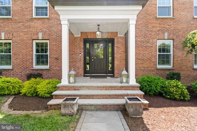 11 BEAVERS RD, Califon, NJ 07830