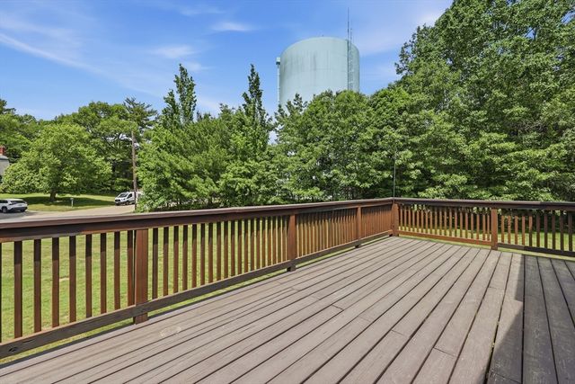 5 Dix Road, Ipswich, MA 01938