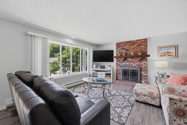 5 Dix Road, Ipswich, MA 01938