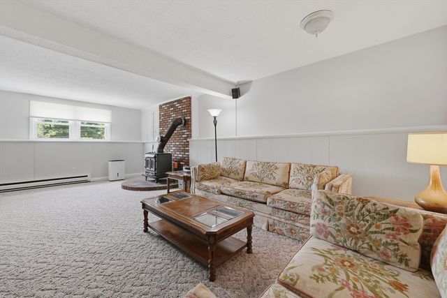 5 Dix Road, Ipswich, MA 01938