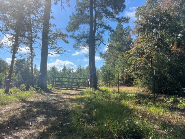 4304 Farm Market 352, Corrigan, TX 75939