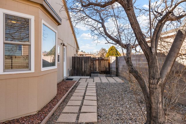 944 Canvasback Road NE, Rio Rancho, NM 87144