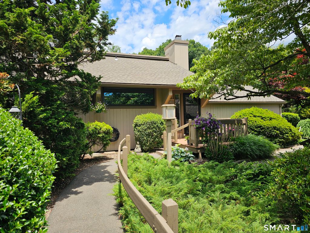 75 Mallard Drive 75, Farmington, CT 06001