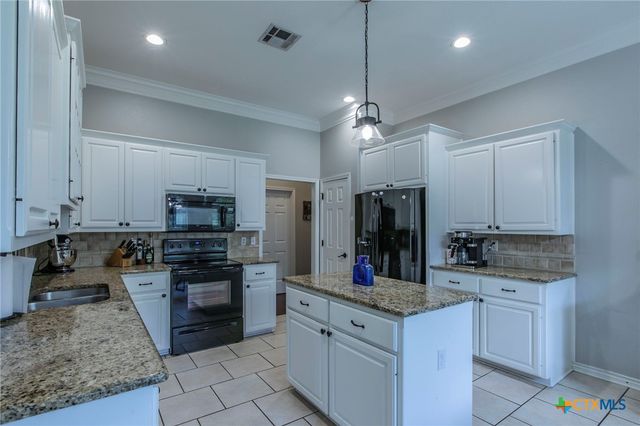 11503 Meredith Drive, Belton, TX 76513