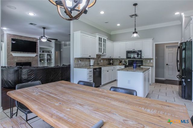 11503 Meredith Drive, Belton, TX 76513