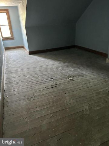 338 S MARKET ST, Shamokin, PA 17872