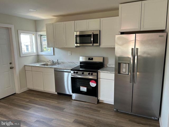 338 S MARKET ST, Shamokin, PA 17872