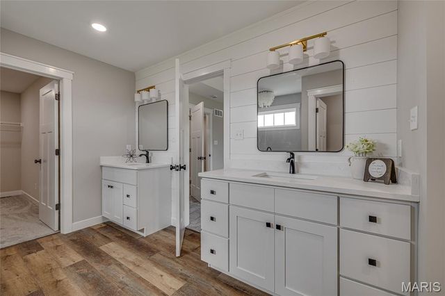 4313 Whispering Woods Road, Farmington, MO 63640
