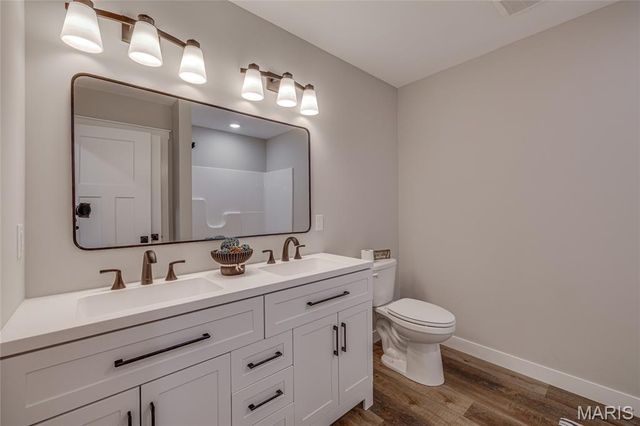 4313 Whispering Woods Road, Farmington, MO 63640
