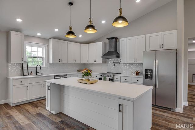 4313 Whispering Woods Road, Farmington, MO 63640