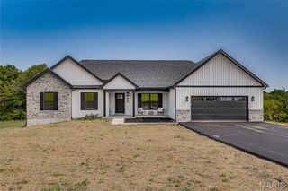 4313 Whispering Woods Road, Farmington, MO 63640